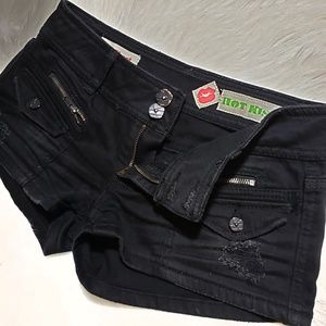NWOT•Hot Kiss Cici Distressed Shorts